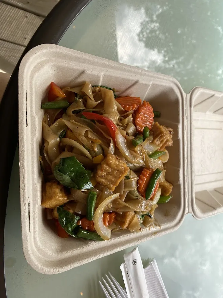 Tofu Drunken Noodles